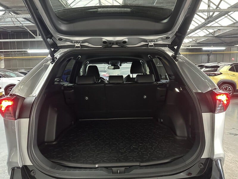 Toyota RAV4 (21)