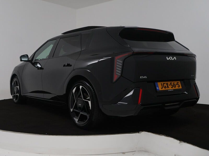 Kia EV4 (16)