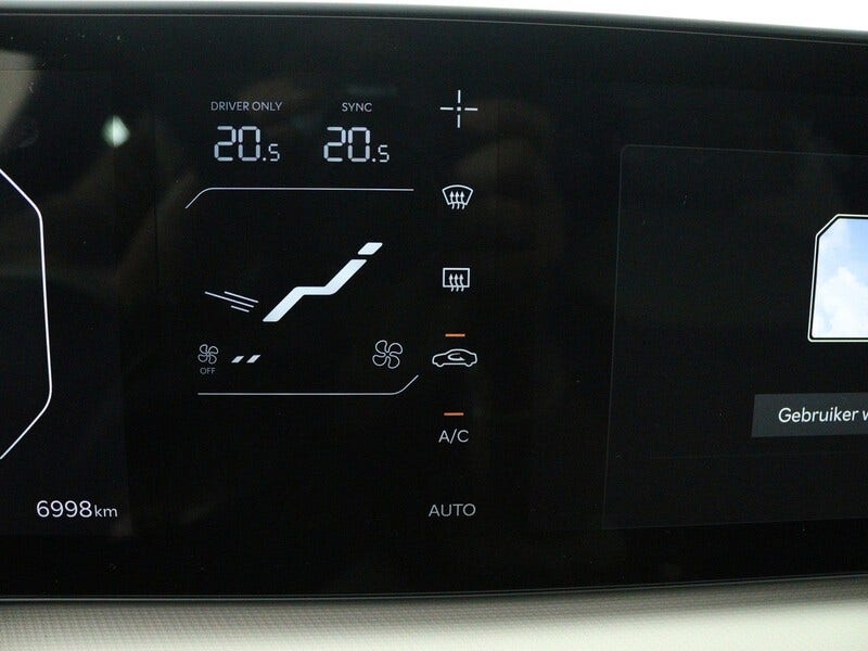Kia EV4 (17)