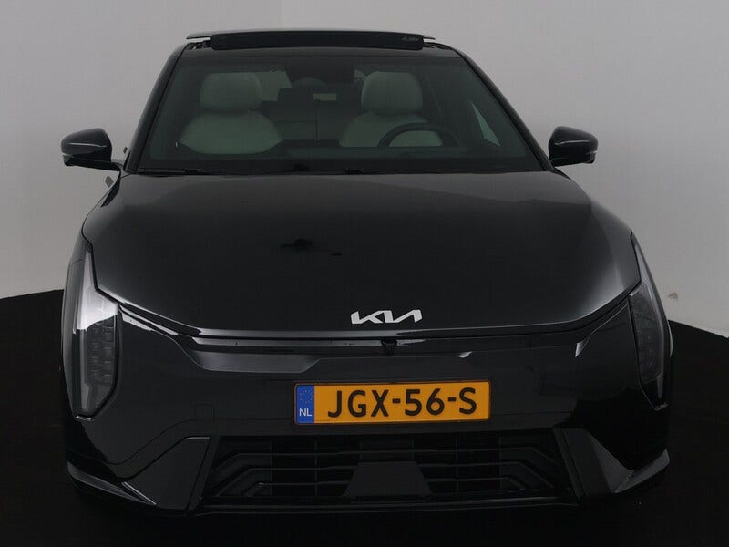 Kia EV4 (24)