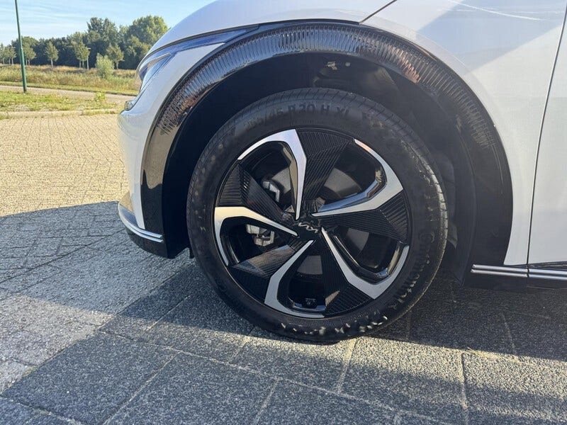 Kia EV6 (2)