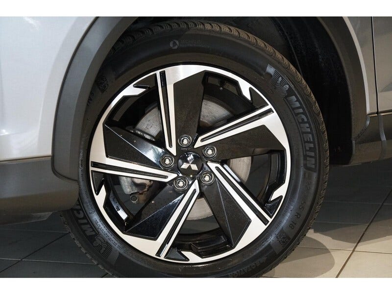 Mitsubishi Eclipse Cross (10)