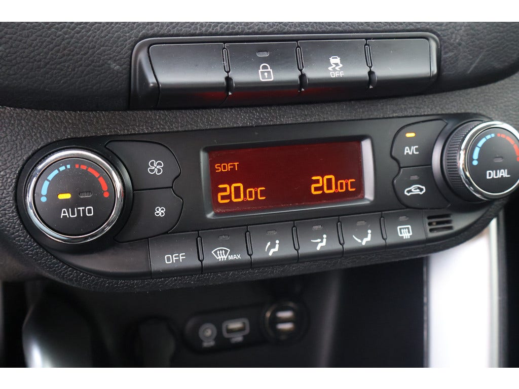 Kia cee'd (15)
