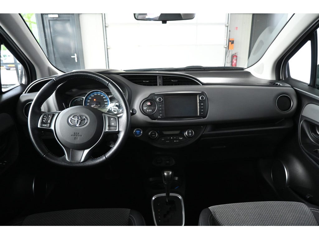 Toyota Yaris (2)