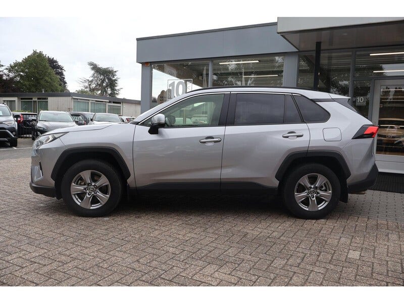 Toyota RAV4 (10)