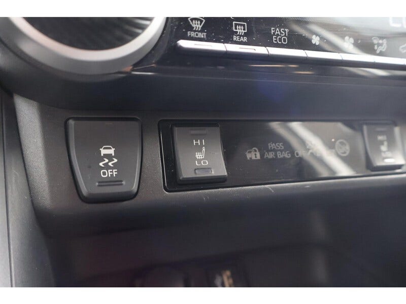Toyota RAV4 (15)