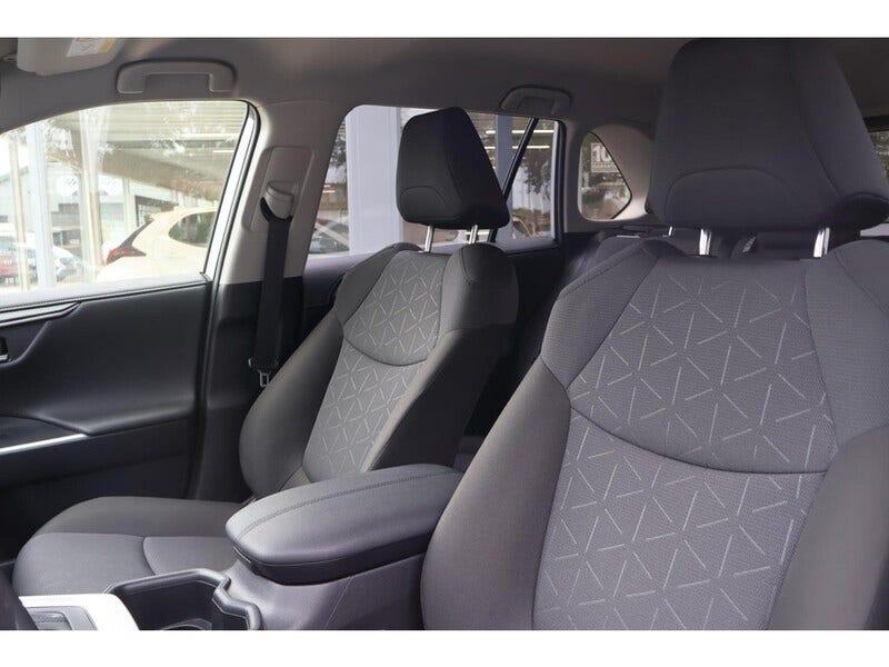 Toyota RAV4 (22)