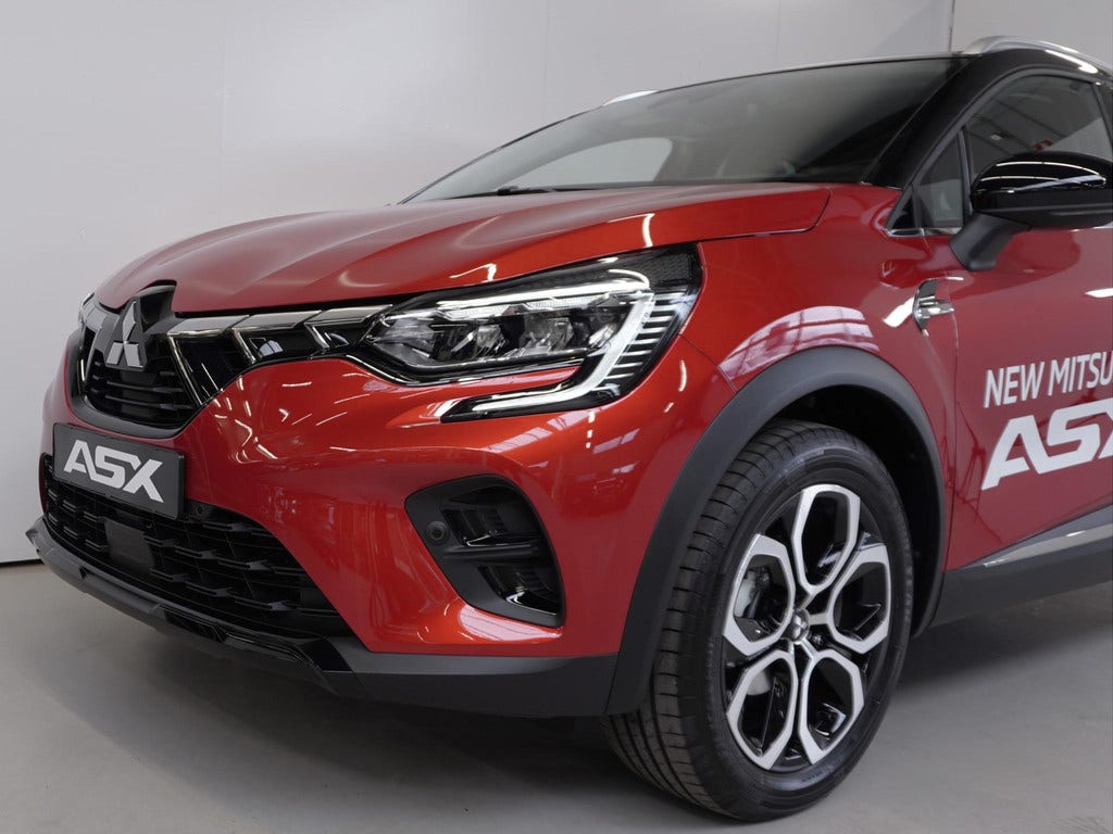 Mitsubishi ASX (2)