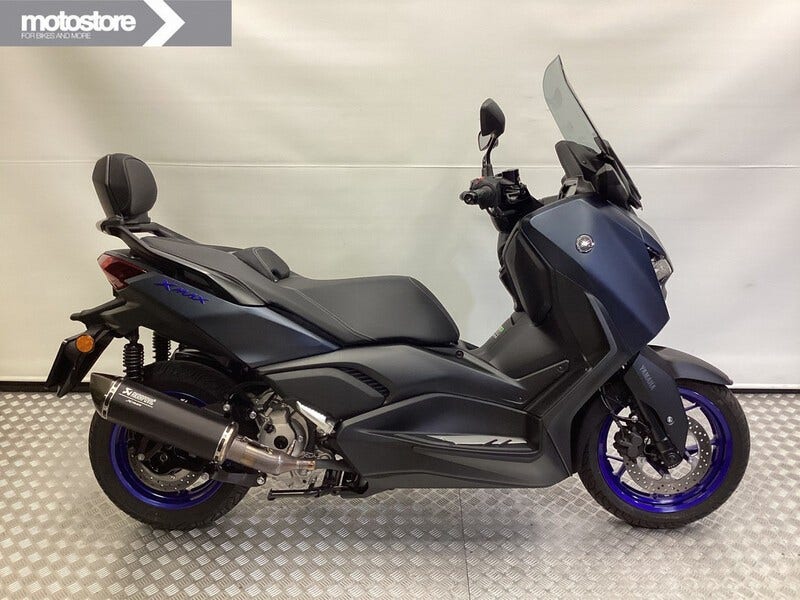 Yamaha X MAX