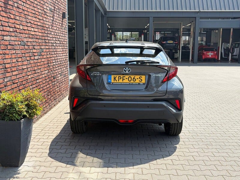 Toyota C-HR (4)