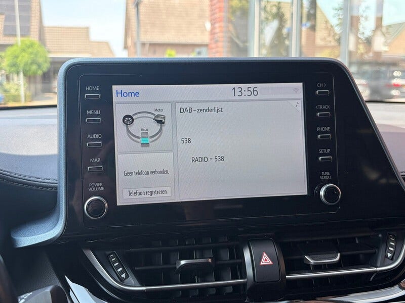 Toyota C-HR (22)