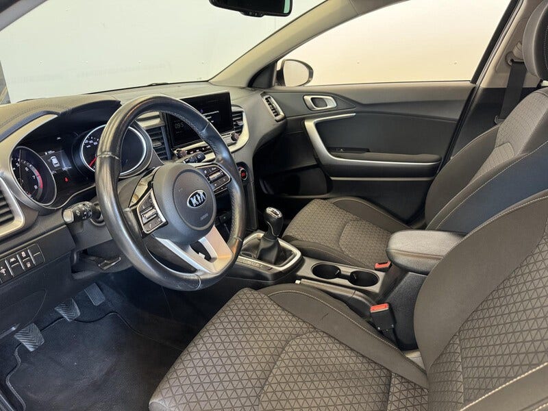Kia Ceed (10)