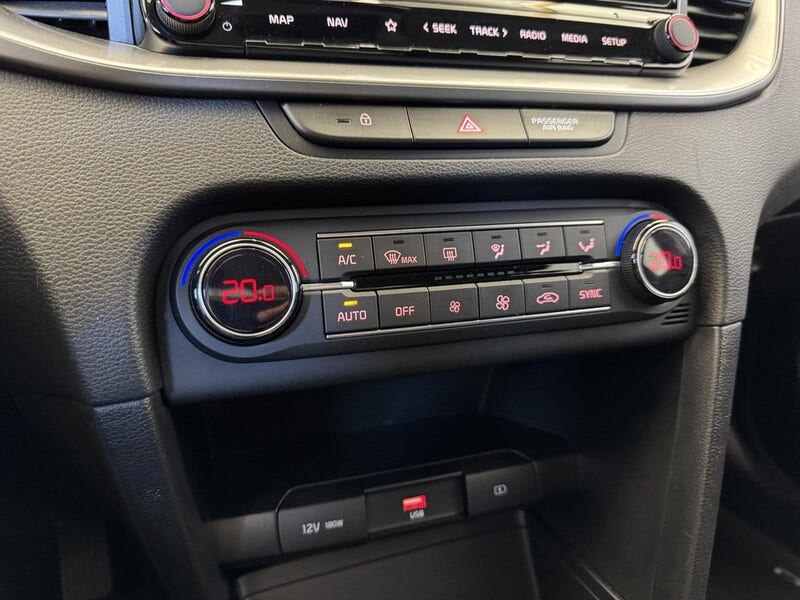 Kia Ceed (19)