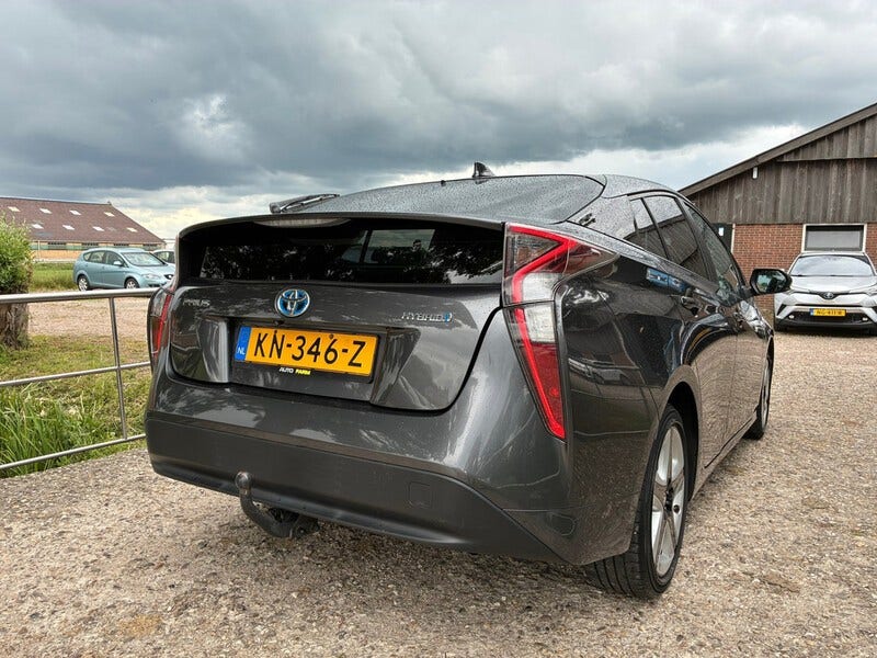 Toyota Prius (5)
