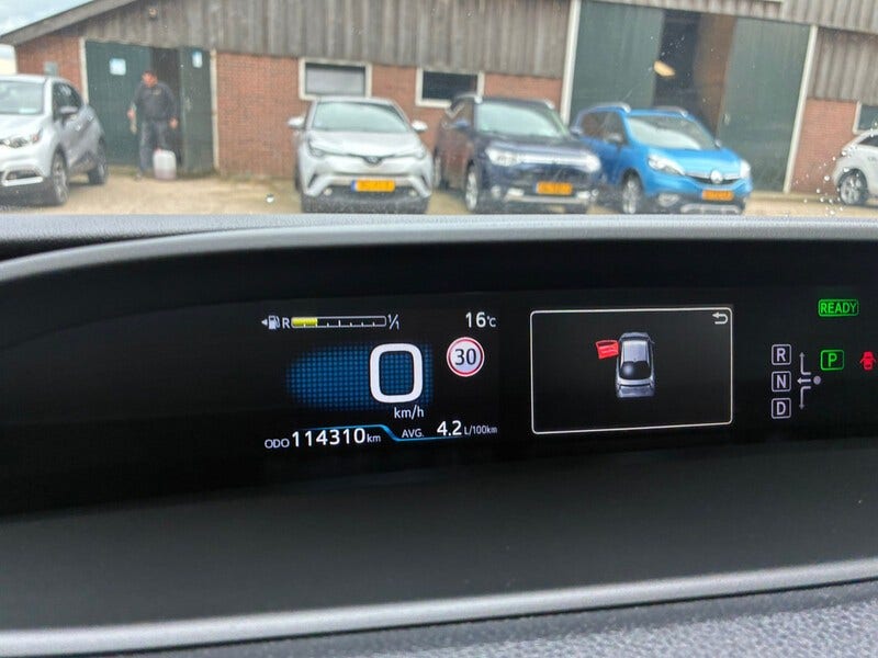 Toyota Prius (23)
