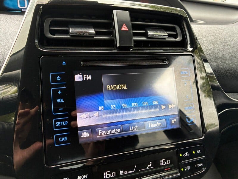 Toyota Prius (24)