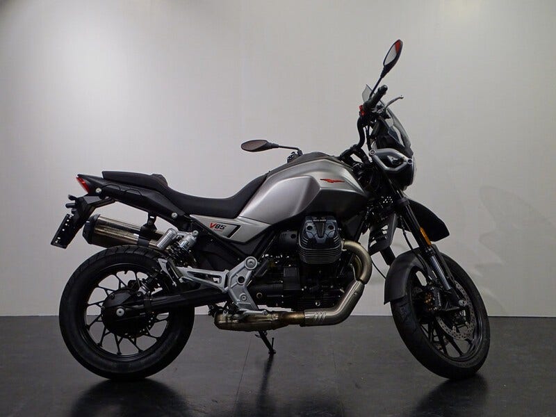 Moto Guzzi V85