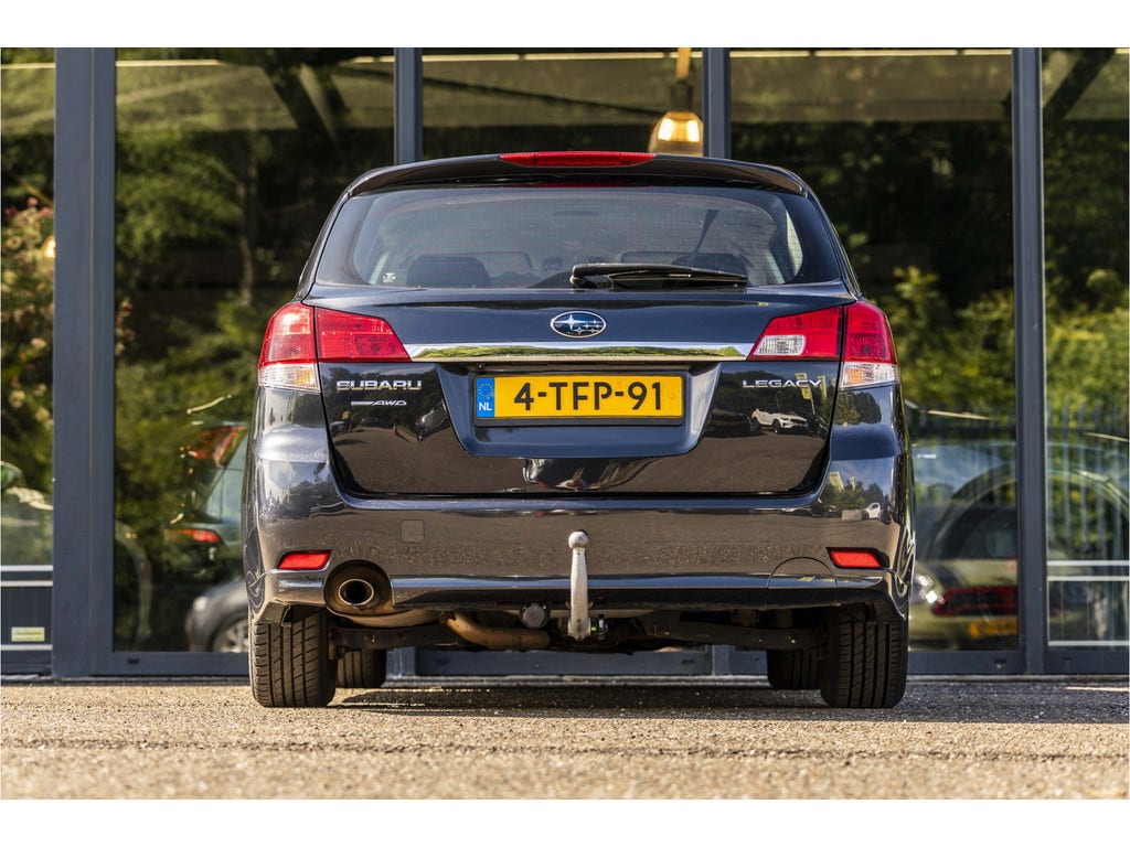 Subaru Legacy (6)