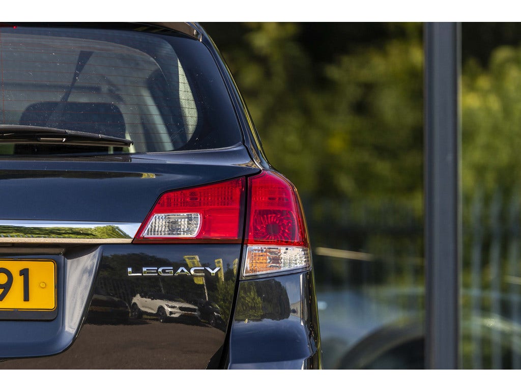 Subaru Legacy (7)