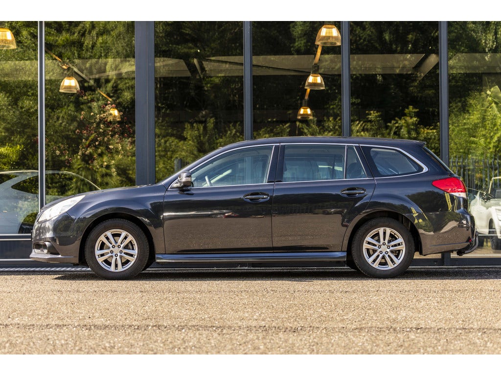 Subaru Legacy (8)