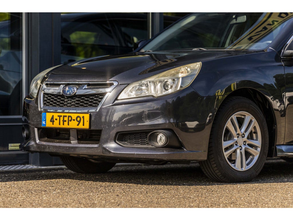 Subaru Legacy (11)