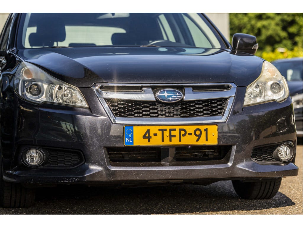 Subaru Legacy (12)