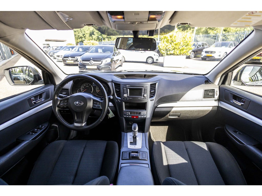 Subaru Legacy (16)