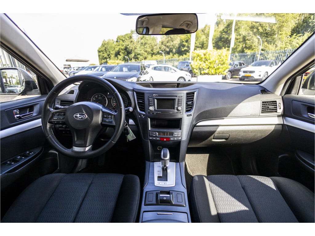 Subaru Legacy (17)