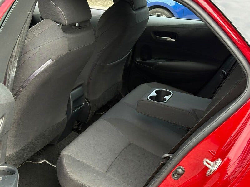 Toyota Corolla (9)