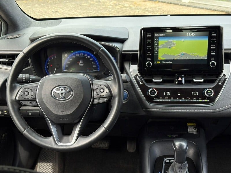 Toyota Corolla (10)