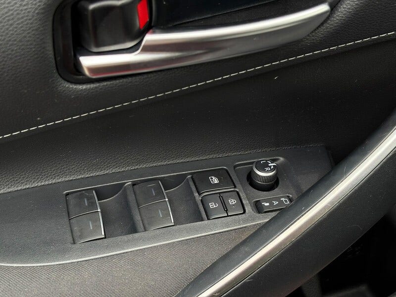 Toyota Corolla (12)