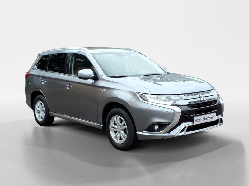 Mitsubishi Outlander (3)