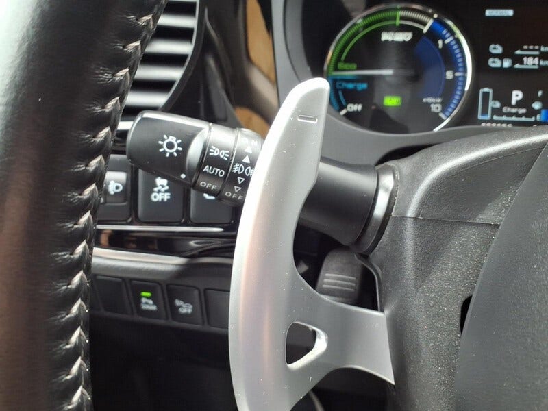 Mitsubishi Outlander (20)