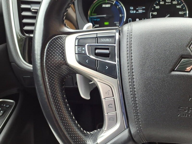 Mitsubishi Outlander (22)