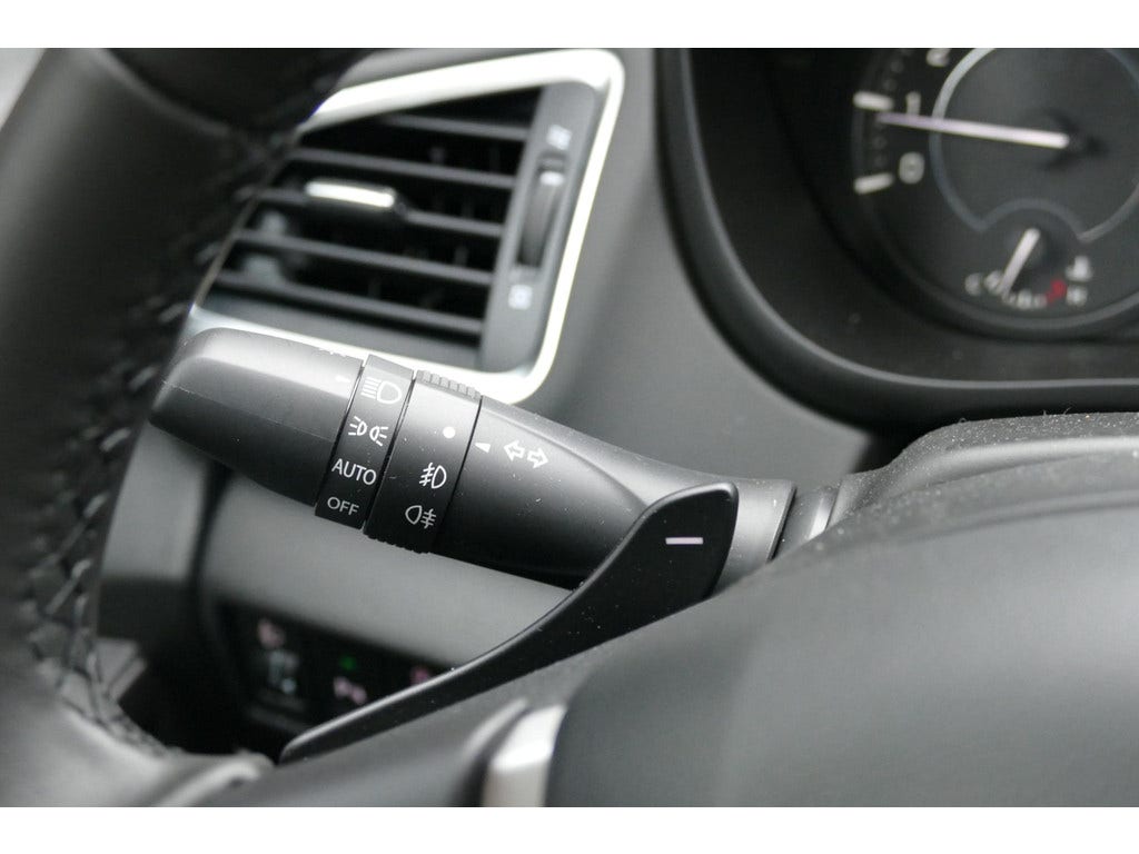 Suzuki Cross (17)