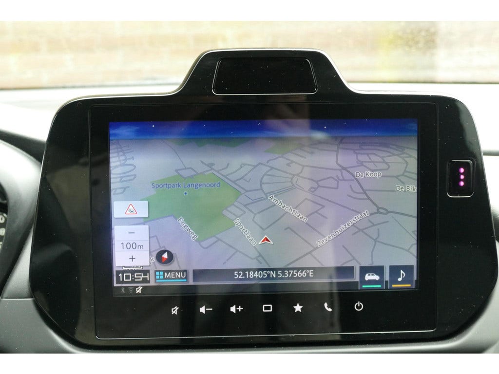 Suzuki Cross (22)