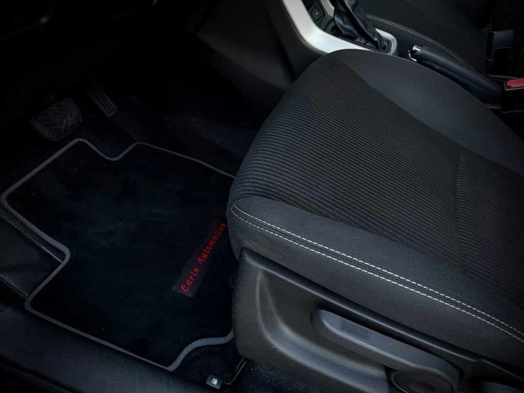 Suzuki Cross (16)