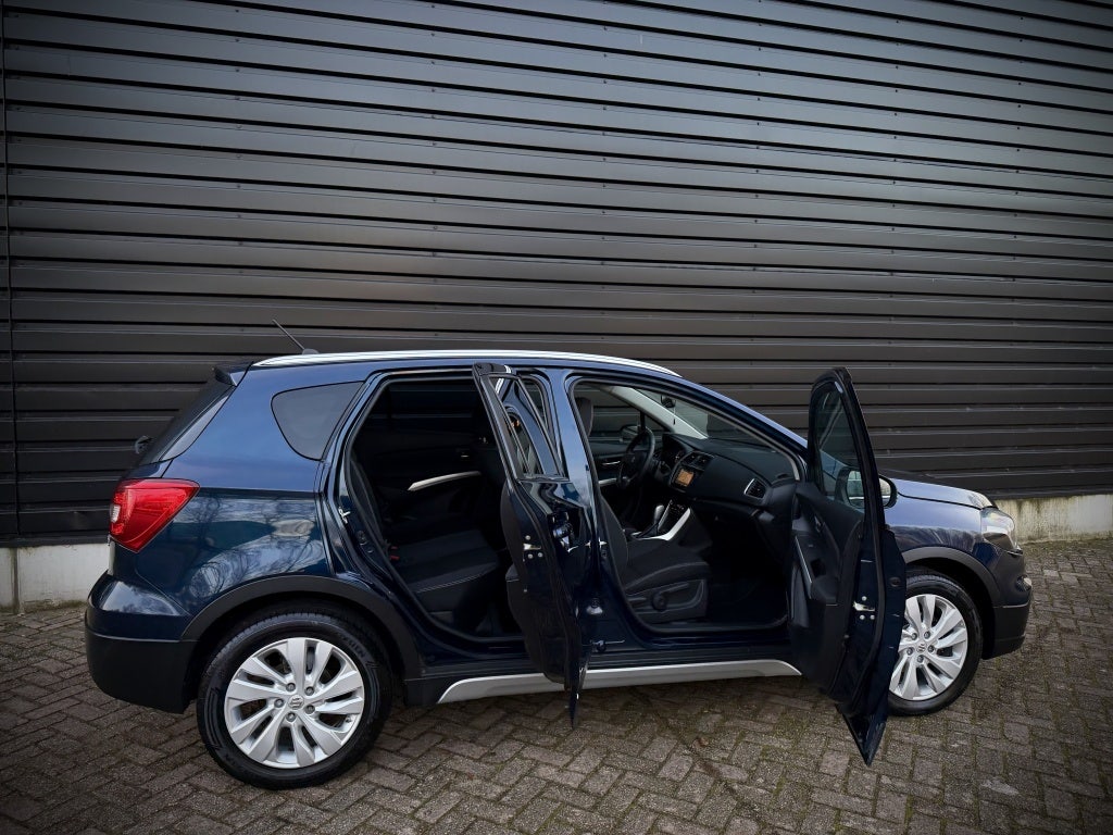Suzuki Cross (21)
