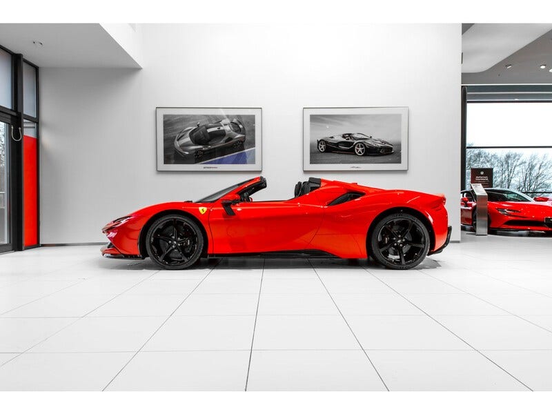 Ferrari SF90 Spider