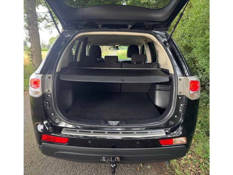Mitsubishi Outlander (6)