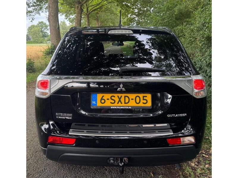 Mitsubishi Outlander (8)