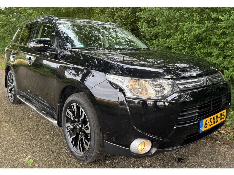 Mitsubishi Outlander (18)
