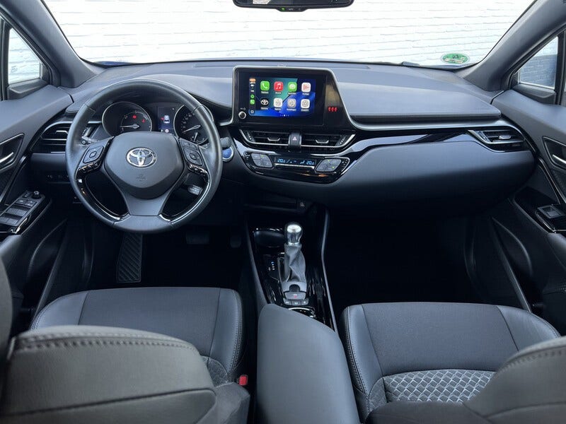 Toyota C-HR (12)