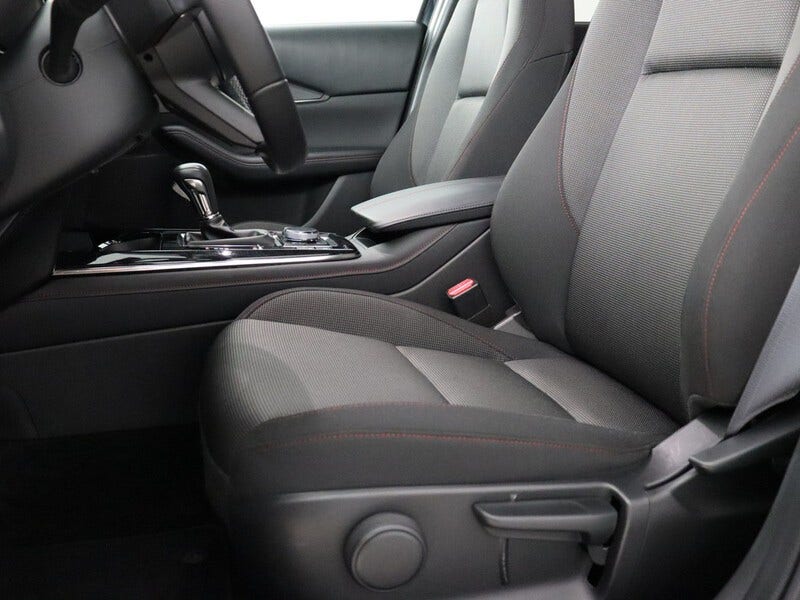 Mazda CX-30 (11)
