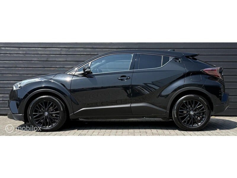 Toyota C-HR (2)