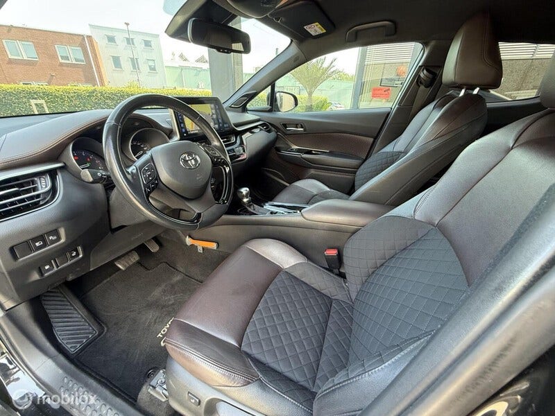 Toyota C-HR (5)