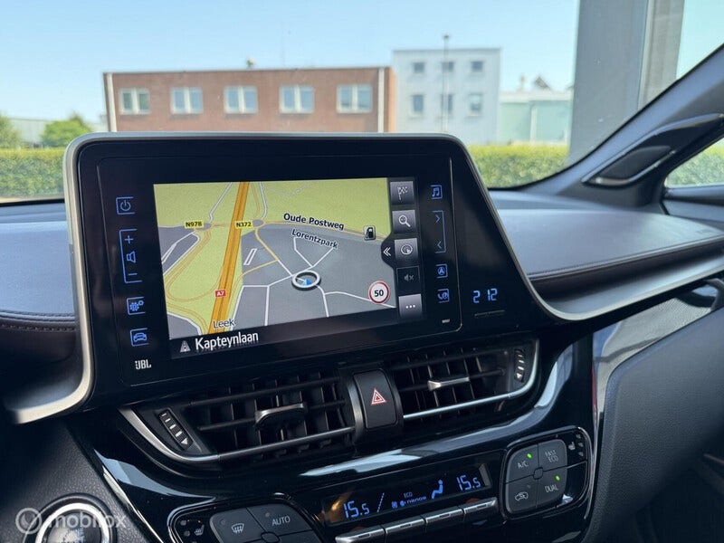 Toyota C-HR (11)