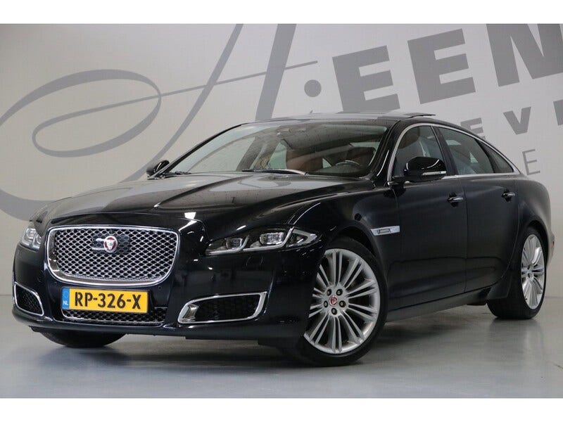 Jaguar XJ