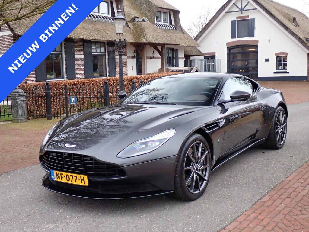 Aston Martin DB11