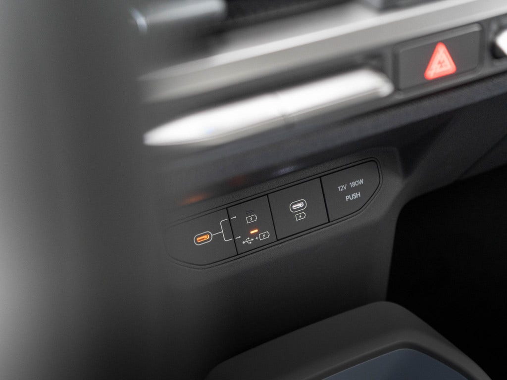 Kia EV3 (22)